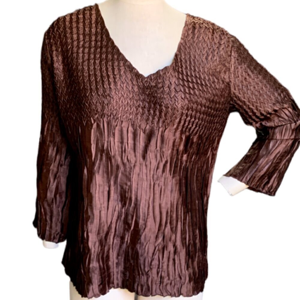 Toffee & Apple Mixed-Pattern Crinkle V-Neck Blouse‎ XL Metallic Brown #34A